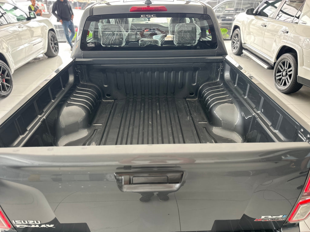 ISUZU DMAX V-CROSS 2025