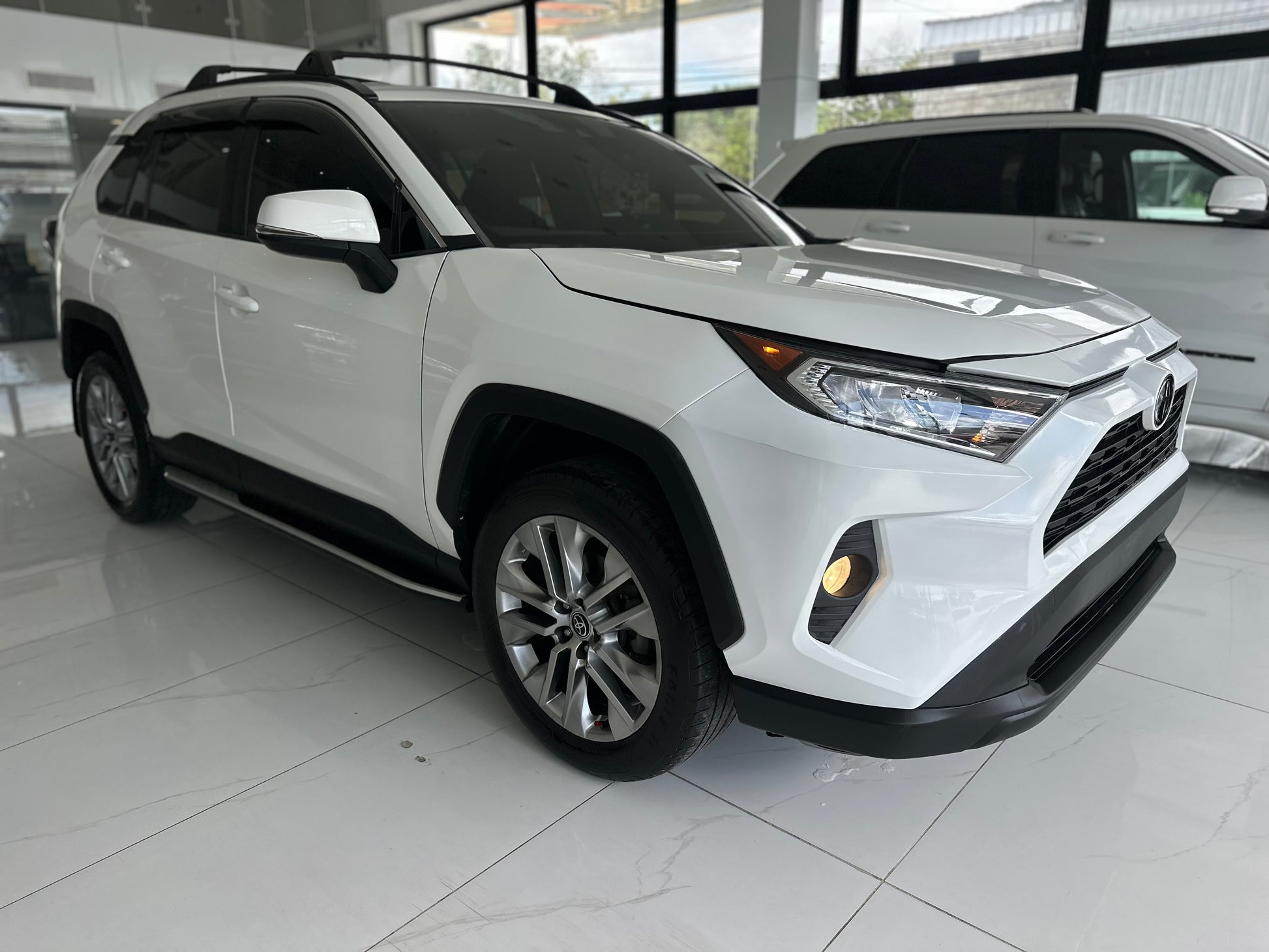TOYOTA RAV4 XLE 2020