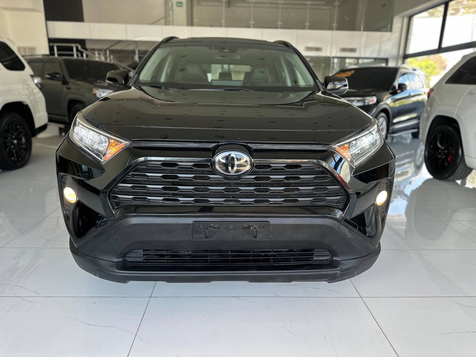 TOYOTA RAV4 XLE PREMIUM 2019