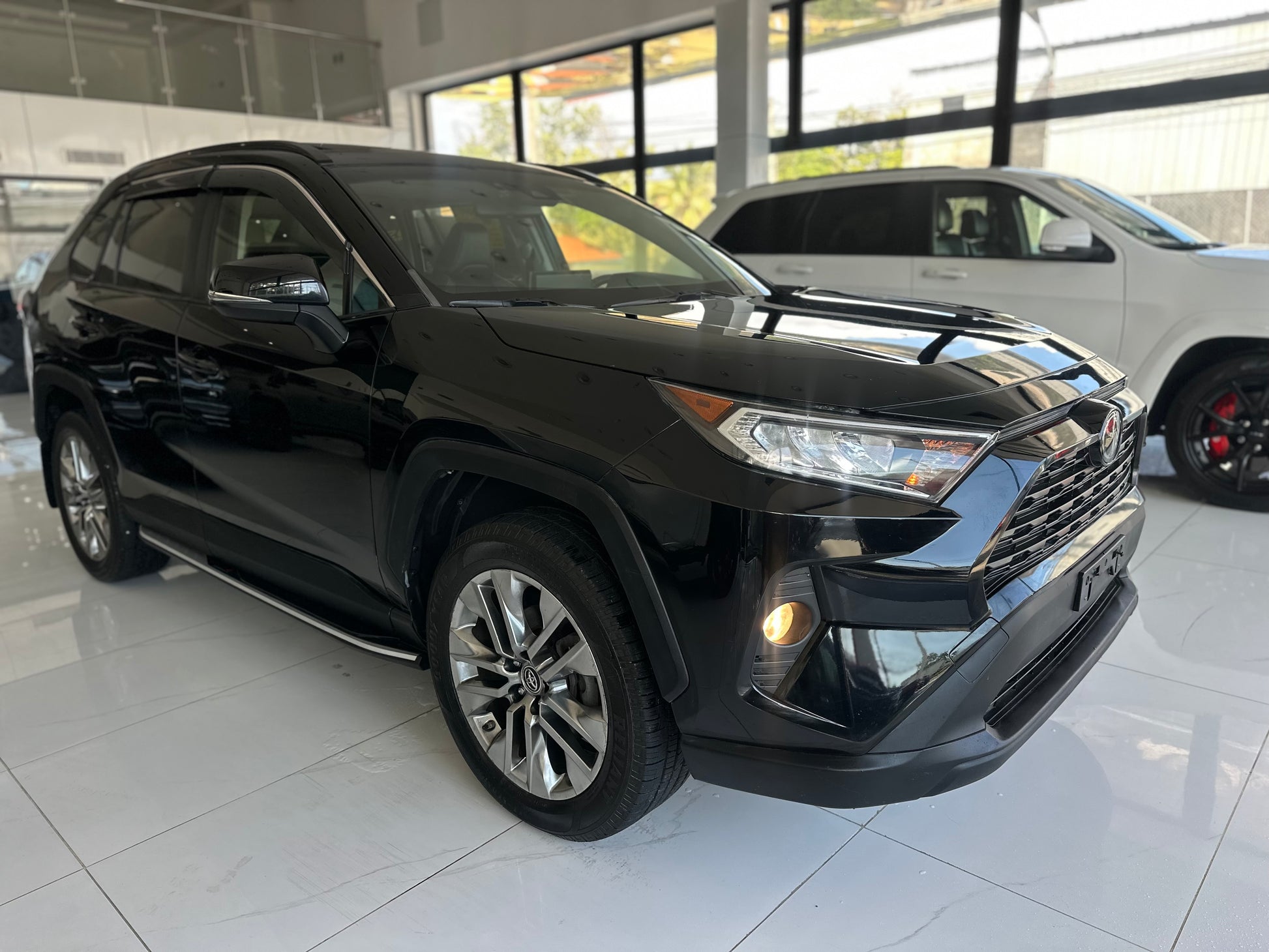 TOYOTA RAV4 XLE PREMIUM 2019
