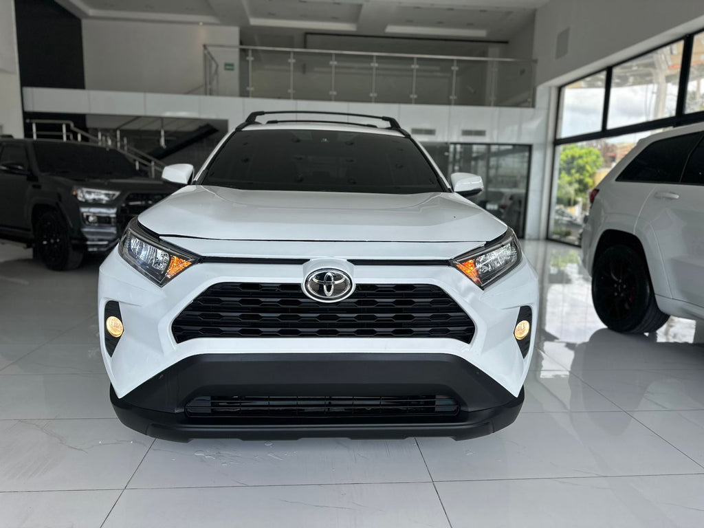 Toyota Rav4 XLE 2020