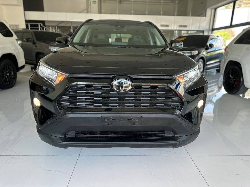 Toyota RAV4 XLE 2020 AWD